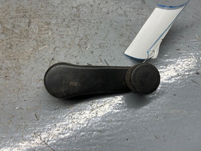 1H0837581B Ручка стеклоподъемника Volkswagen Golf 3 1993 ,1H0837581C