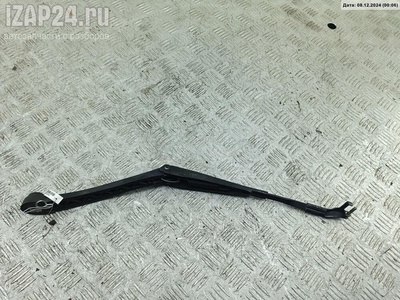 A2128201344 Щеткодержатель (поводок стеклоочистителя) передний Лев. Mercedes W212 (E) 2010