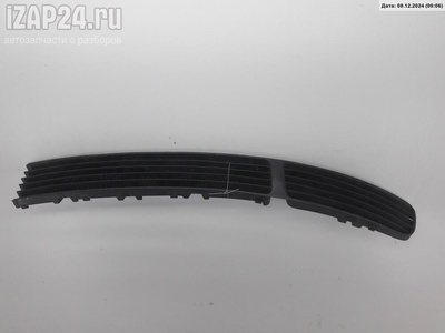 3b0853677b Решетка (заглушка) в бампер Перед. Лев. Volkswagen Passat B5 2000
