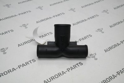 LR036476 Тройник патрубков интеркуллера Land Rover Range Rover 30DDTX L405 2012