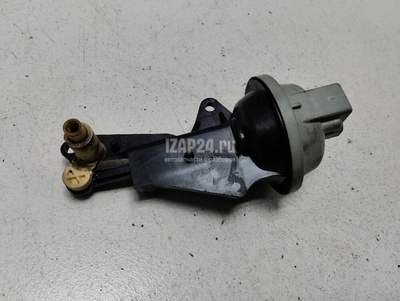 LF0220170 Механизм изменения длины впускного коллектора Mazda MPV II (LW) (1999 - 2006)