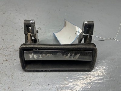 TJ3599 Ручка наружная передняя левая Volvo 240 1991