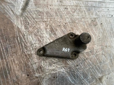 8D0199343C Кронштейн двигателя Audi A6 C5 (1997—2001) 2000
