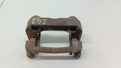 4782112151 Скоба суппорта заднего Toyota Auris (E15) (2006 - 2012)