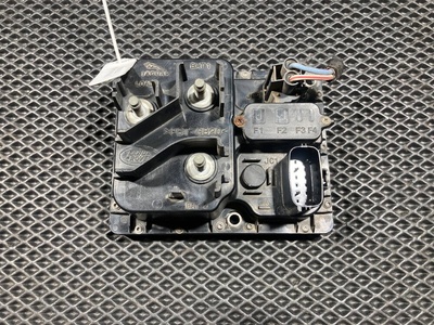 EJ3214F70AB Распределитель тока Jaguar F-Type 2013 ,LR067367,C2D44389,C2D31421