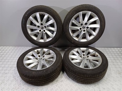 3V0601023C Диск литой Skoda Superb 2016