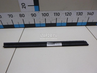 1Z5839479C Уплотнитель (внутри) VAG Octavia (A5 1Z-) (2004 - 2013)