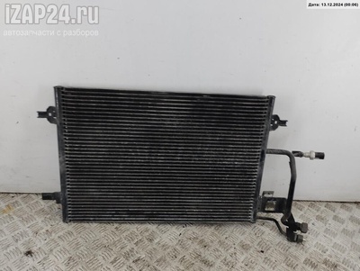 4B0260401F Радиатор охлаждения (конд.) Audi A6 C5 (1997-2005) 1998