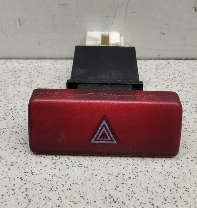 MR406456 Кнопка аварийной сигнализации mitsubishi Lancer IX 2003-2006
