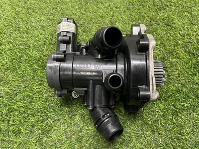 06l121111m Помпа термостат Audi Q5 FY B5 NY 2020
