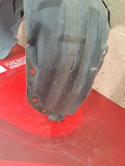 D3505614YJ Подкрылок , D3505614YK, D3505614YL, D350 Mazda