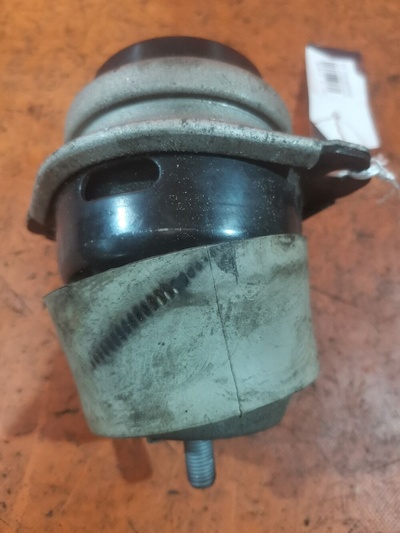 7L6199131A Подушка двигателя WVGZZZ7LZ6D033026 на Volkswagen
