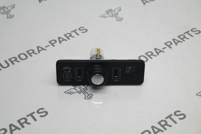 LR057722 Разъем USB и AUX Land Rover Range Rover 30DDTX L405 2012