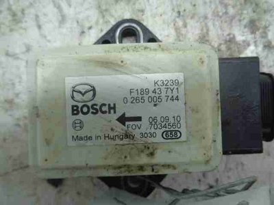 F189437Y1 Датчик ускорения Mazda CX-7 (ER) Рестайлинг 2009 - 2012 2010 ,