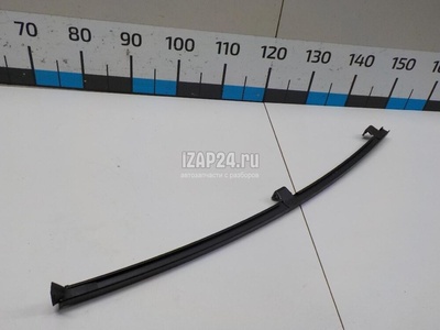 6740742040 Направляющая стекла двери Toyota RAV 4 (2013 - 2019)