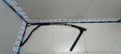 31662593 Уплотнитель стекла двери Volvo V40/V40 Cross Country (2012 - 2019)