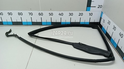LR088955 Уплотнитель двери Land Rover Range Rover Sport 2013