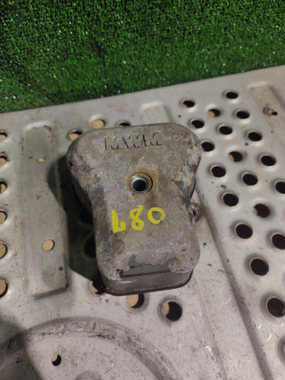 961007960024 Клапанная крышка Volkswagen L80 1995