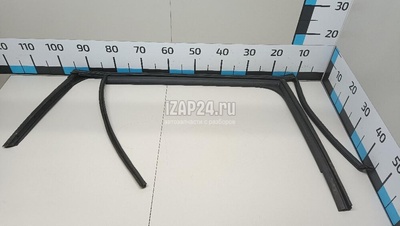 565839431E5AP Уплотнитель стекла двери VAG Kodiaq 2017