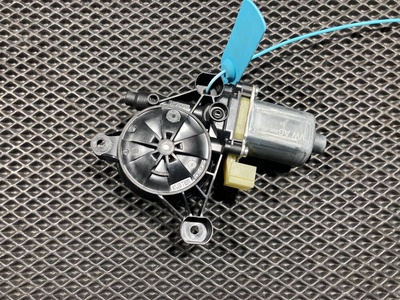 8W0959802 моторчик стеклоподъемника Audi S4 B9 2018 ,0130822704