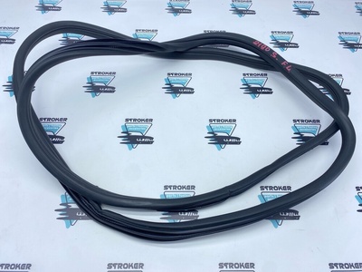 51767220381 уплотнительная резинка BMW X5 E70 LCI 2011