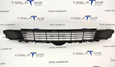 108592700 Заглушка (решетка) в бампер Tesla Model 3 2023 1085927-00,1516848-00