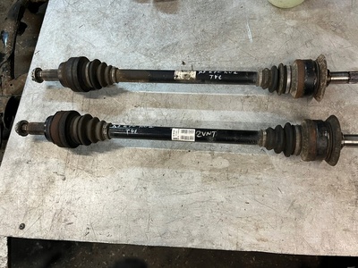 105381P756412702 привод правый задняя bmw x5 e70 3 , 0d полный привод 245km p756412702 105381