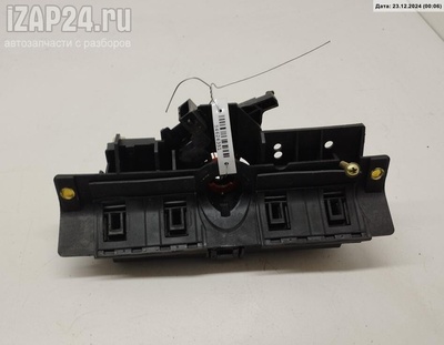 4B0827565H Ручка крышки (двери) багажника Audi A6 C5 (1997-2005) 1998