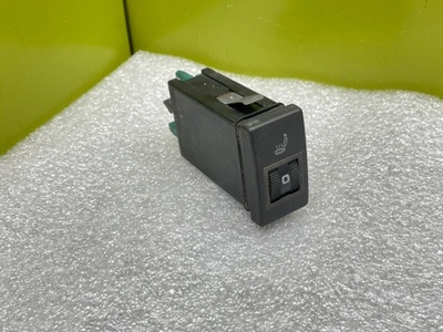 8D0963563 Кнопка обогрева сидений Audi A8 D2 1997