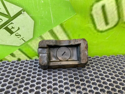 A2039970186 Опора домкрата Mercedes-Benz C-Class W203 2002 , 2039970186, A0039972986, A2039870144, A1109870944, A0099972981