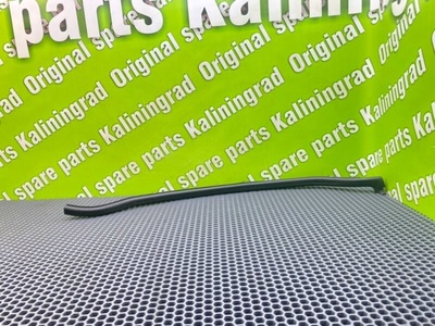 7L6837718 Уплотнитель двери Volkswagen Touareg 7LA 2005
