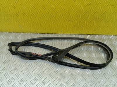 80830EB300 Уплотнительная резинка боковой двери Nissan Pathfinder (R51M) 2004-2013 2010