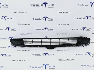 108592700 Заглушка (решетка) в бампер Tesla Model 3 2021 1085927-00,1516848-00