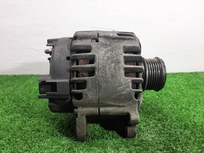 03L903023A Генератор Audi A4 B8 (8K2) рестайлинг 2012 - 2015 2012 , 2608901A