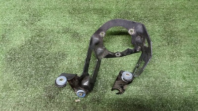 7l0906287 кронштейн воздушного насоса VW Touareg 2002-2010 2006