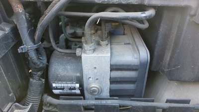 9657061080 citroen c5 i fl 04 - насос абс esp