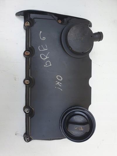 03G103469K крышка клапонов audi a4 b7 a6 c6 2.0 tdi bre blb 03g103475b
