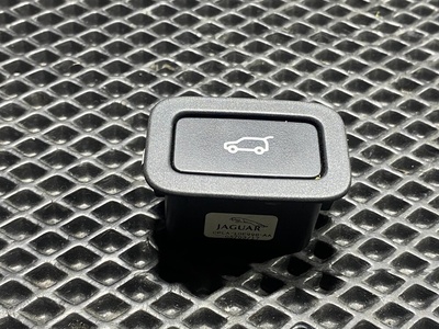 CPLA10E998AA Кнопка открытия багажника Land Rover Range Rover 4 2017 ,T4A7680,LR040338,31412055AA02