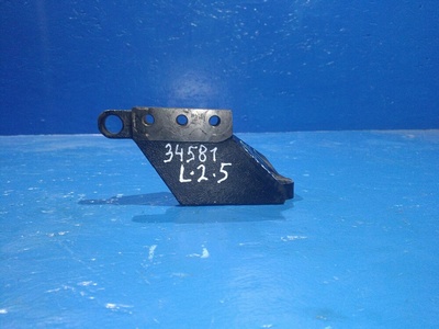 9156885 Кронштейн опоры двигателя Opel Astra H (2004—2007) L48 L08 L35