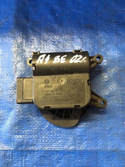 8E2820511C Электропривод заслонки отопителя Audi A4 B6 (2000—2006) 8E 8E5 8EC 8ED B6 2002