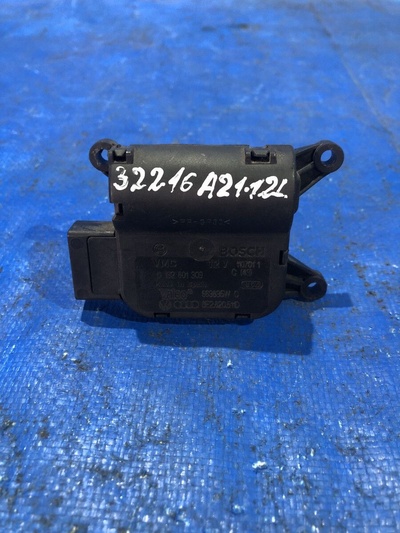 8E2820511D Электропривод заслонки отопителя Audi A4 B6 (2000—2006) 8E 8E5 8EC 8ED B6 2002