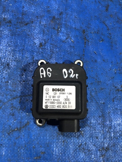 4B2820511D Электропривод заслонки отопителя Audi A6 C5 рестайлинг (2001—2004) 4B2 4B4 C5 2002