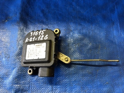 4B2820511A Электропривод заслонки отопителя Audi A6 C5 (1997—2001) 4B2 4B4 C5 1999