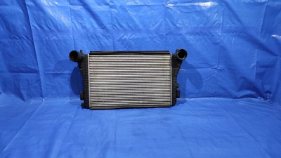 1K0145803L Интеркулер Volkswagen Passat B6 (2005—2010) 3C2 3C5