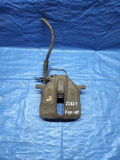 8E0615123X Суппорт тормозной передний левый Audi A4 B5 (1994—1999) 8D2 8D
