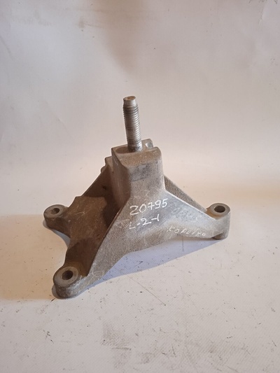 98AB7M125AF Кронштейн опоры КПП Ford Focus I (1998—2004) DAW DBW DFW DNW