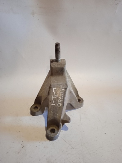 98AB7M125CG Кронштейн опоры КПП Ford Focus I (1998—2004) DAW DBW DFW DNW