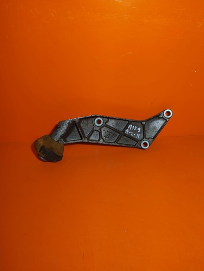 8D0199343L Кронштейн опоры двигателя Audi A4 B5 (1994—1999) 8D2 8D