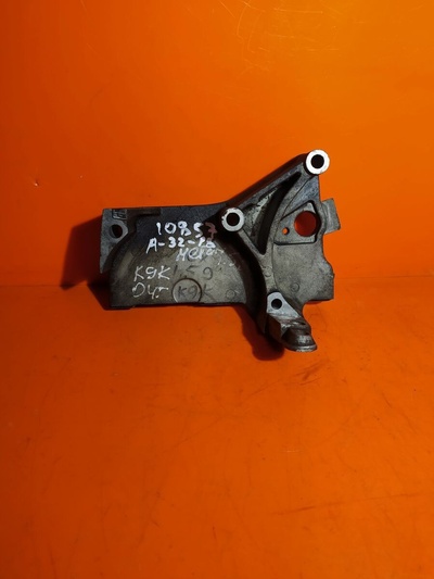 8200101196 Кронштейн опоры двигателя Renault Megane II (2002—2006) BM08