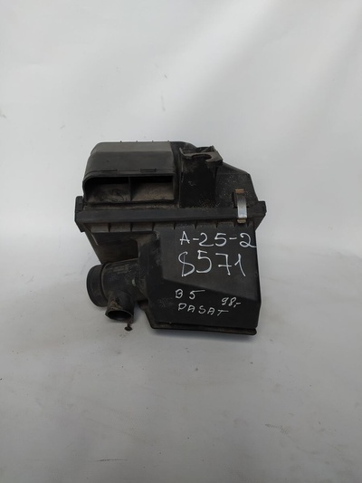8D0129607G Корпус воздушного фильтра Volkswagen Passat B5 (1996—2001) 3B 3B2 3B5